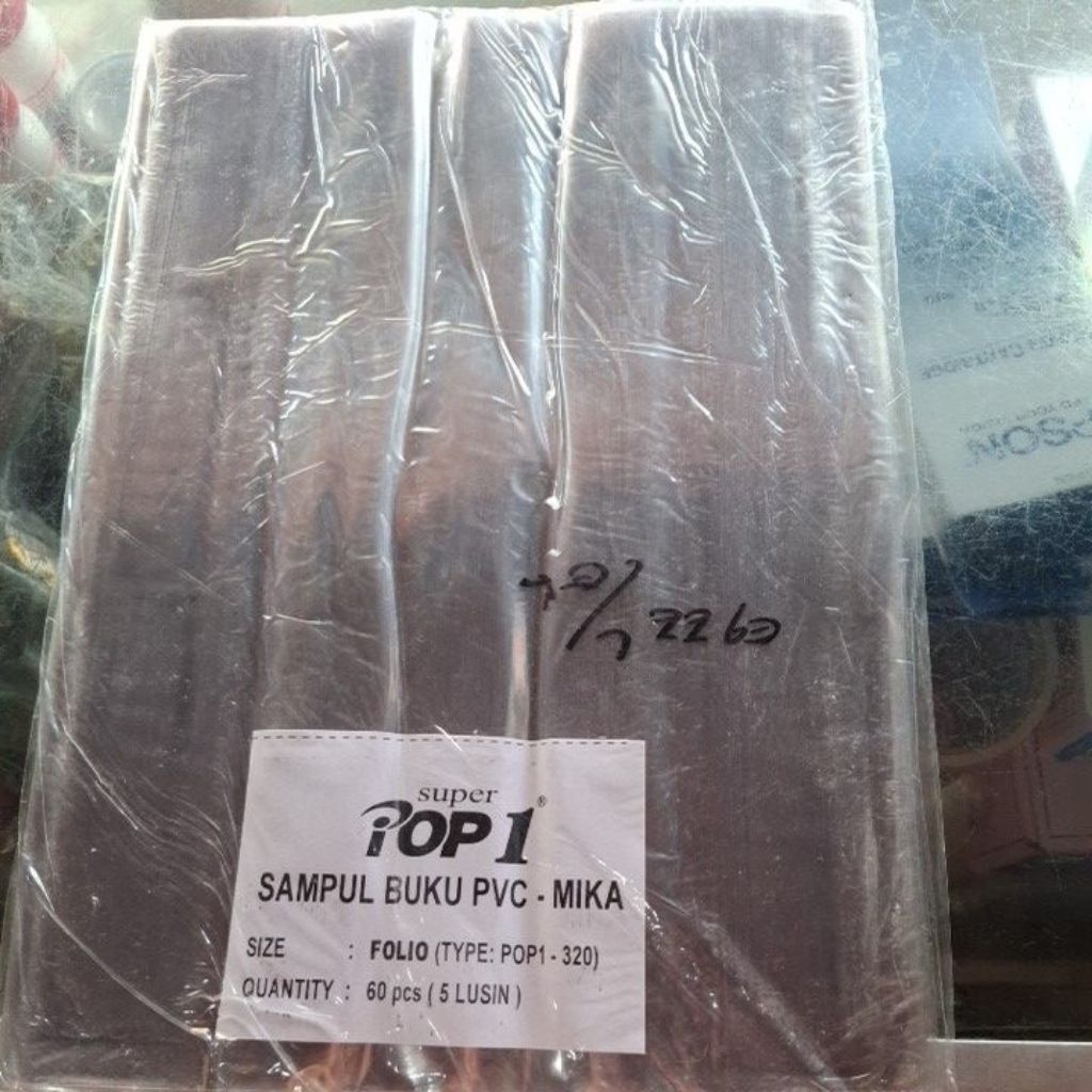 

(per 10 lembar) sampul buku PVC - mika size folio ( pop1-320) 22x32cm note: klo beli 60 lembar dapat plastik merk pop1 ya..klo beli kurang dr 60 lbr plastik polos saja.