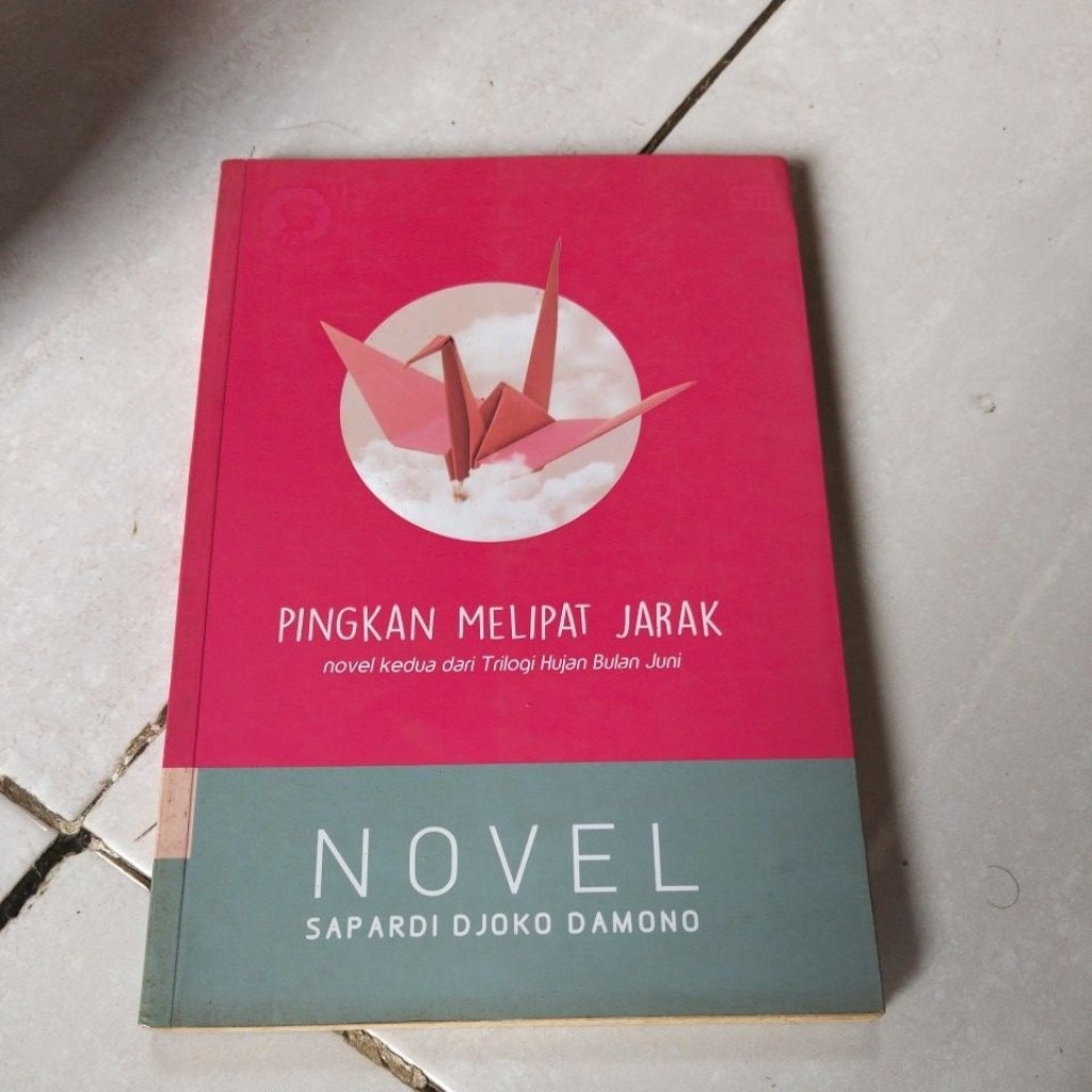 Pingkan melipat jarak