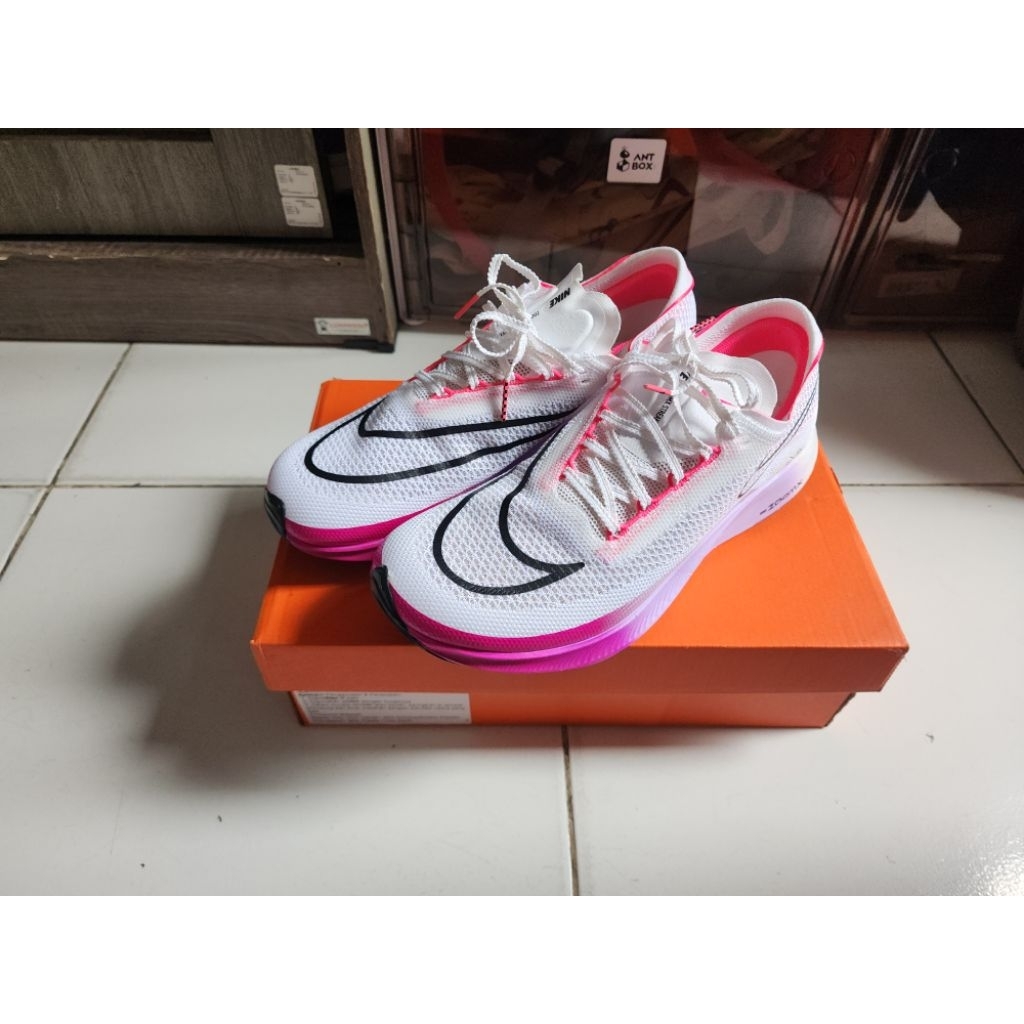 Nike ZoomX Streakfly Original Running Shoes