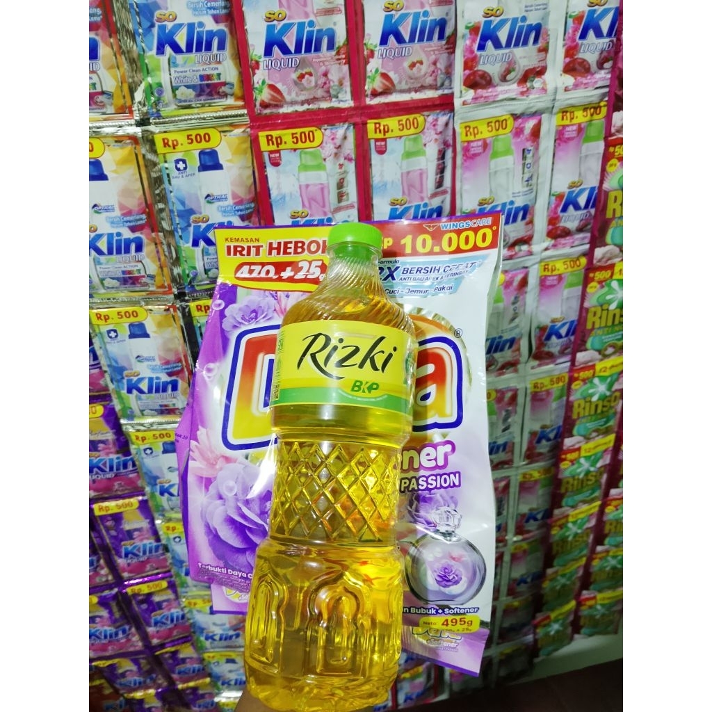 

PAKET HEMAT minyak goreng + daia kemasan 10ribu