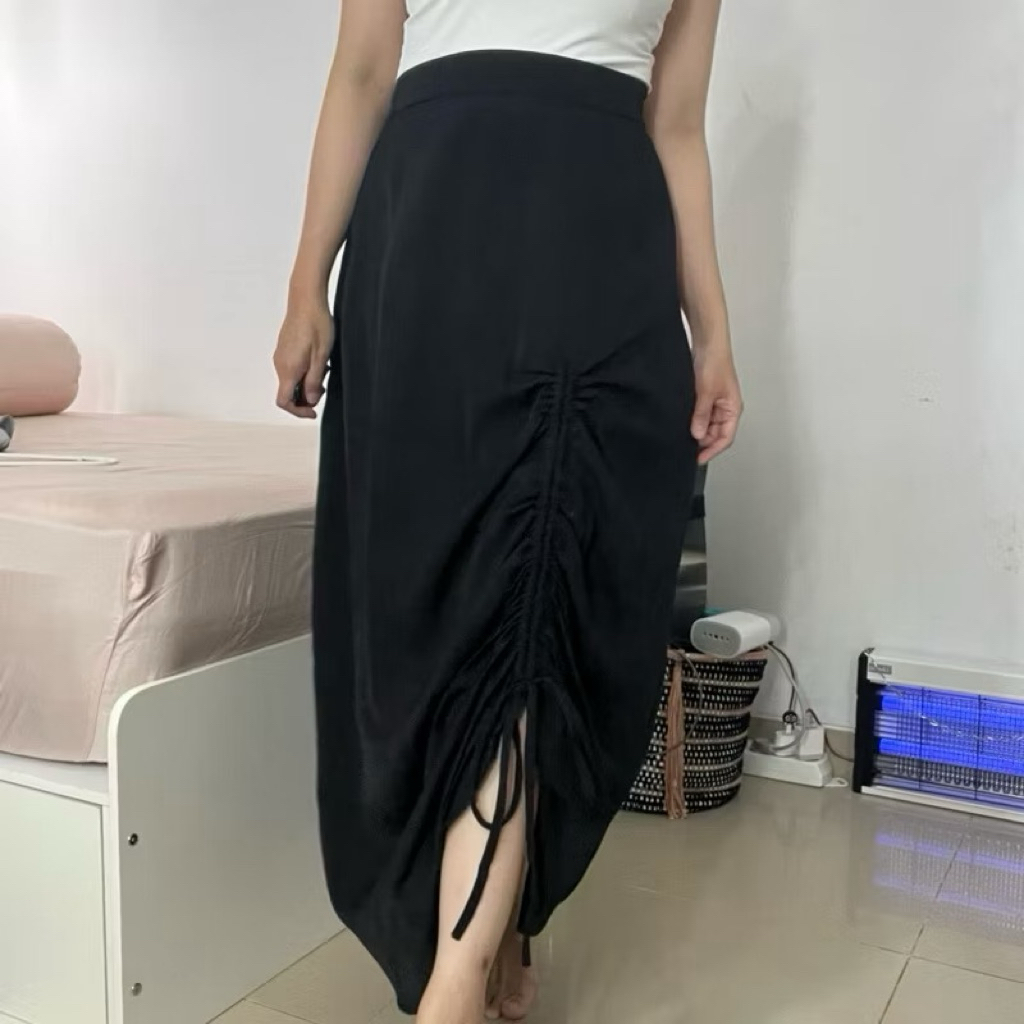 Agni Jeanne Midi Skirt / Rok Wanita Tali Serut - Black