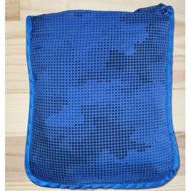 Uniqlo Kids Digital Camo Ultralight Packable Jacket size 150