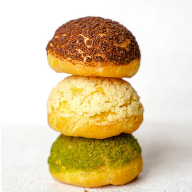 

Kue Soes Garing Choux Au Craquelin (BOX OF 9) Premium Hampers Giftbox Cemilan Kue Ulang Tahun Coklat