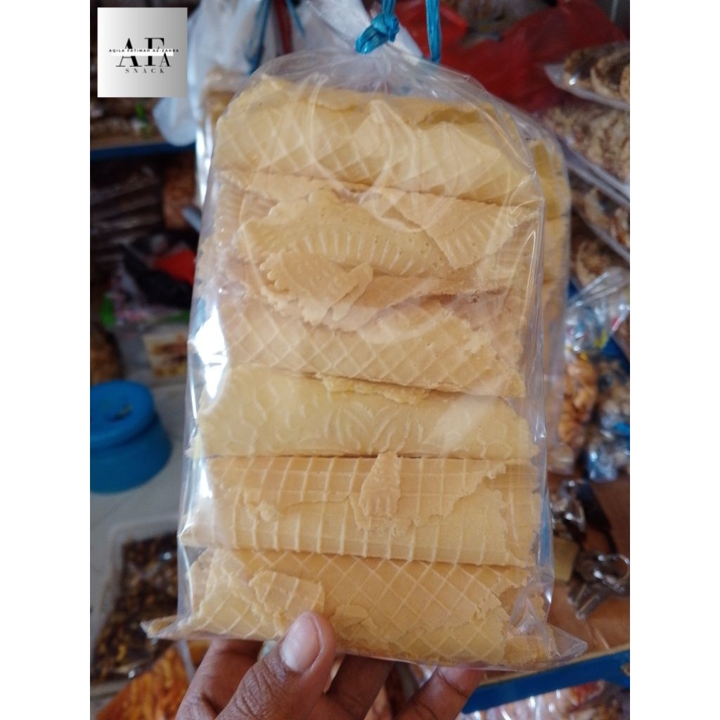 

Snack camilan semprong renyah manis