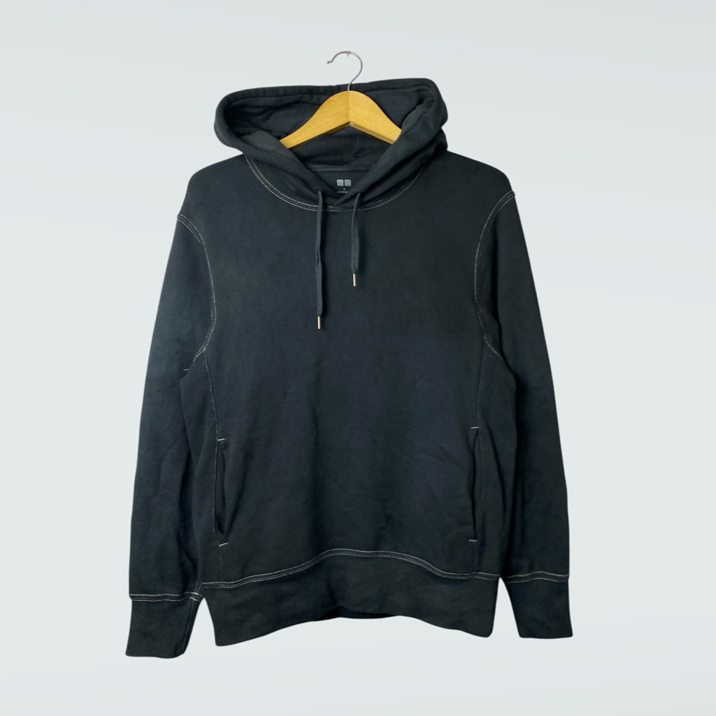hoodie uniqlo hitam basic second