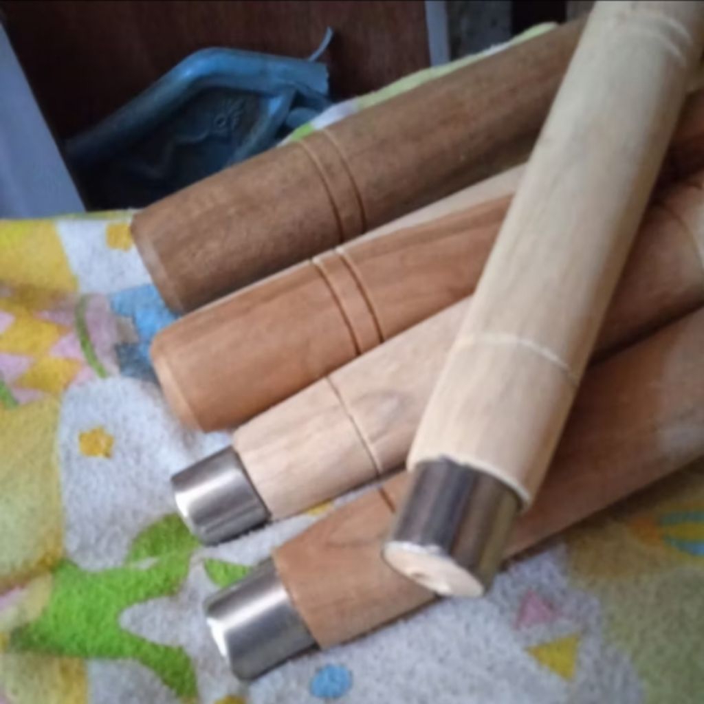 Gagang sabit kecil/gagang sabit tinggal pasang/gagang sabit kayu/gagang sabit rumput