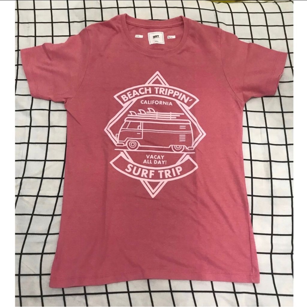 TSHIRT PINK - BRAND : EET CULTURE - PRELOVED