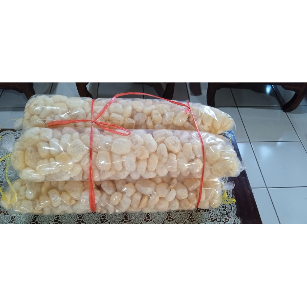 

Kerupuk Kulit Sapi Rambak Krecek Matang 1kg Rasa Original Gurih Asin