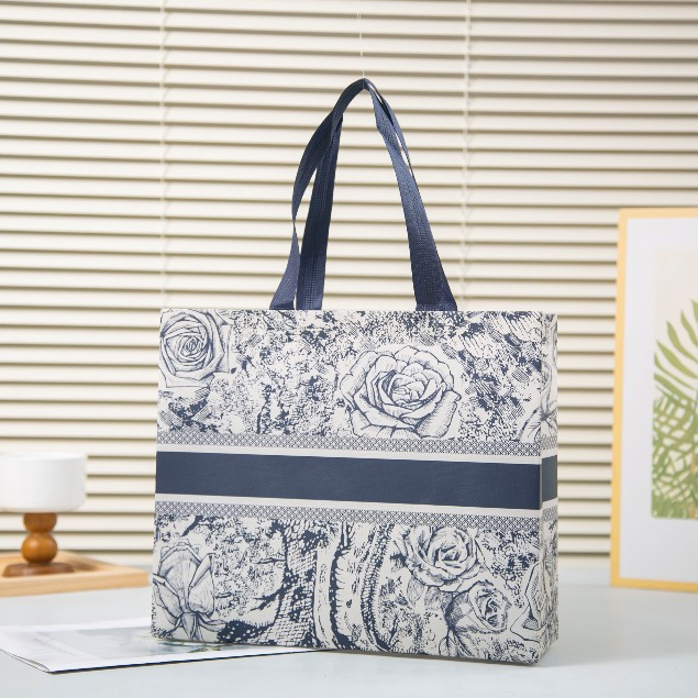 

Varian M-12 / Tas Jinjing / Tas Belanja / Tas Spunbond / Tas Souvenir / Tas Jinjing Wanita / Tas Lipat / Tas Kado / Kantong Belanja