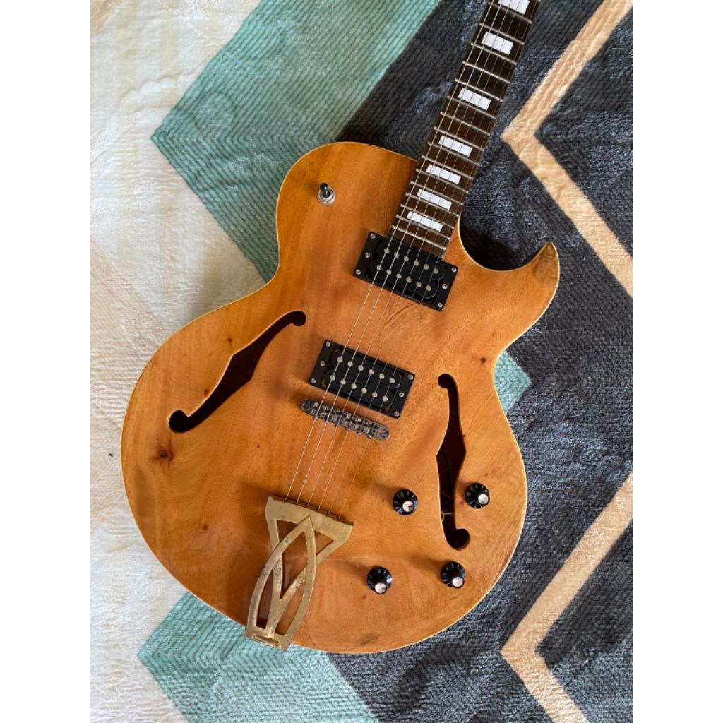 Gitar Elektrik Gibson Hollow Body Jumbo custom