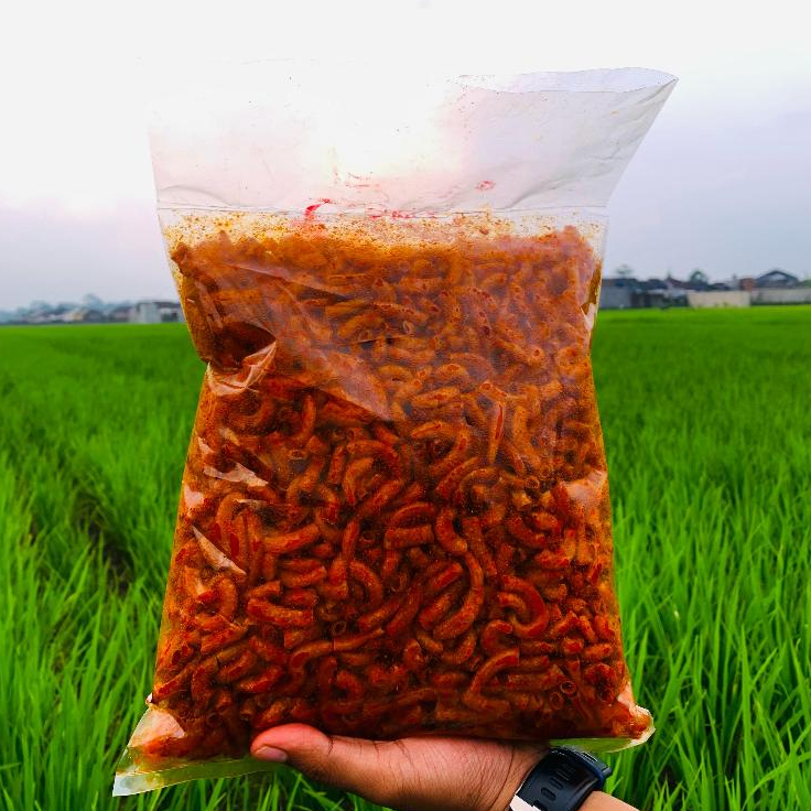 

1 KG-MAKARONI CIKRUH DAUN JERUK BY SIEBEREM SNACK KHAS-KRIUK TIDAK KERAS
