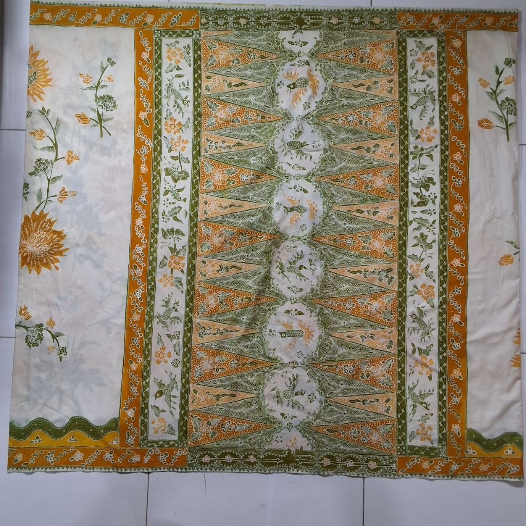 Kain Batik Sarung Tumpal Betawi/Kain Tumpal Betawi/Kain Sarung Tumpal/Kain Encim/Kain Tumpal Antik