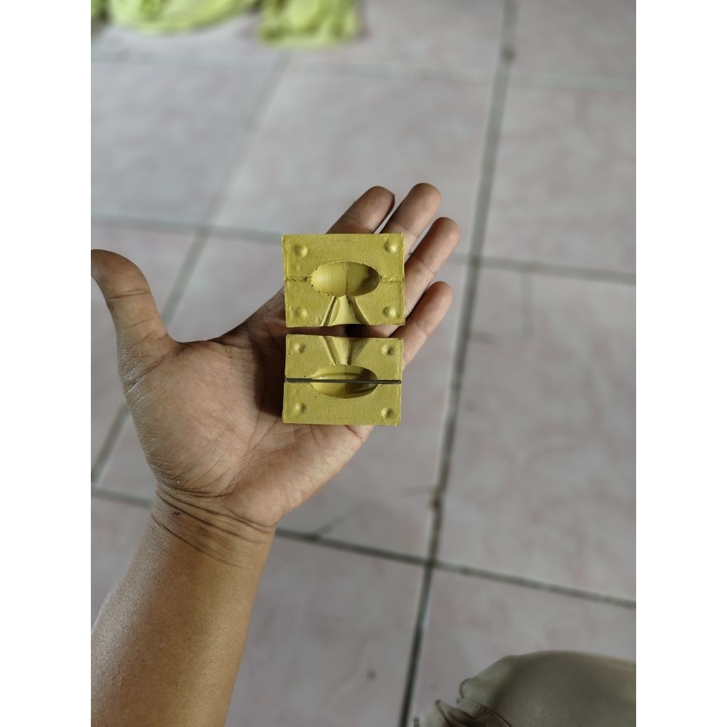 Moulding Cetakan Timah Pancing Bentuk Melinjo 40g