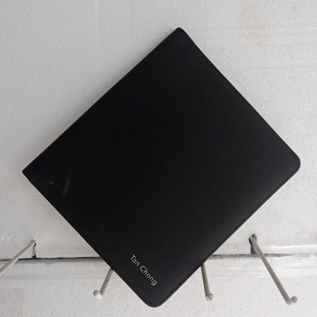 

Tan Chong Tile Keeper-Map-Exclusive-alas-24cm-tinggi-21cm-preloved