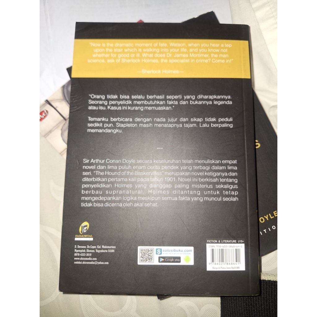 preloved novel dan komik sherlock holmes SET. NOVEL SHERLOCK HOLMES A STUDY IN SCARLET, THE HOUND OF