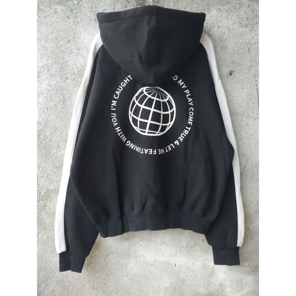 Hodie Zipper Acover Hitam Size XL