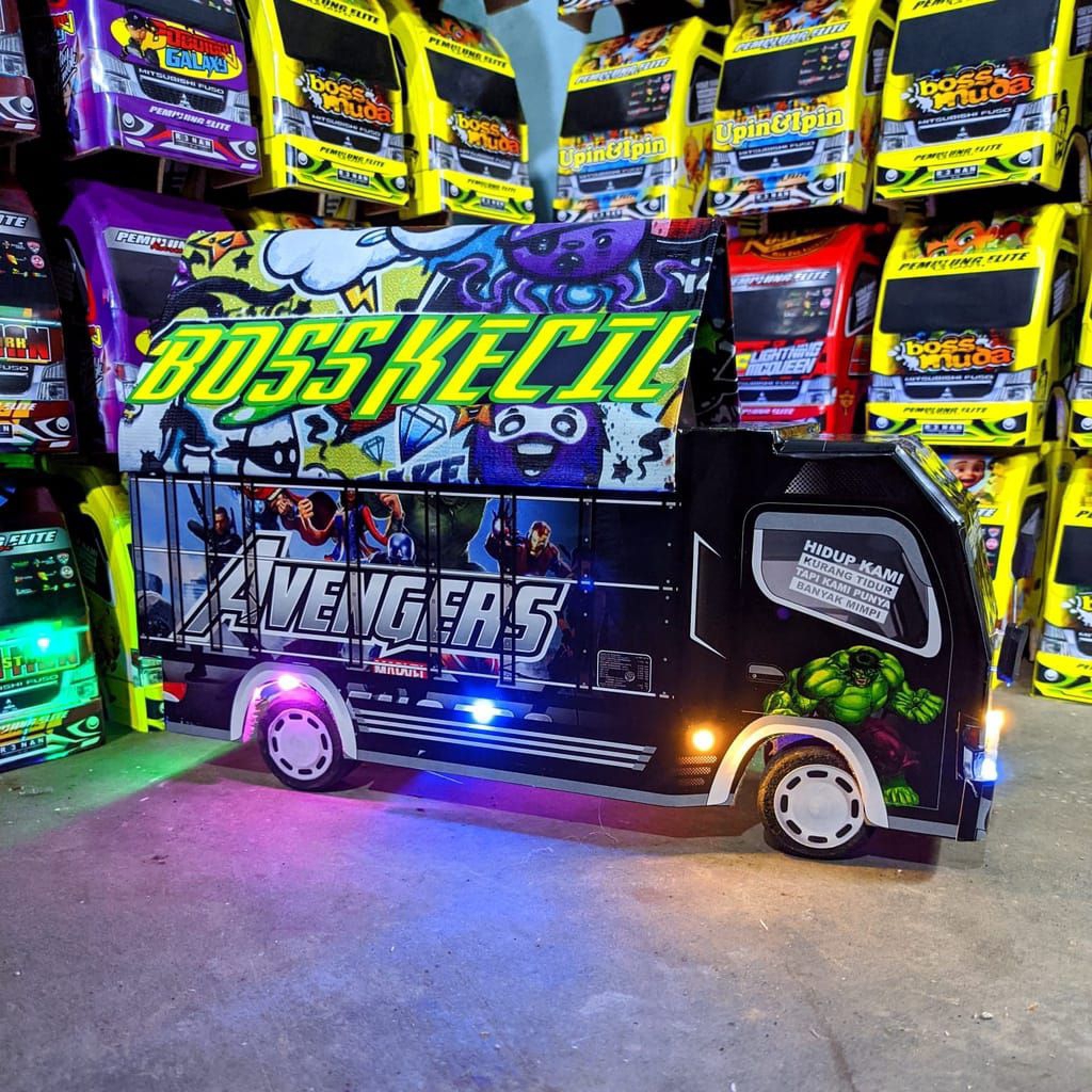 PROMO MINIATUR TRUK OLENG KAYU FULL LAMPU KELAP KELIP RODA DEPAN BISA BELOK KANAN KIRI miniatur truk