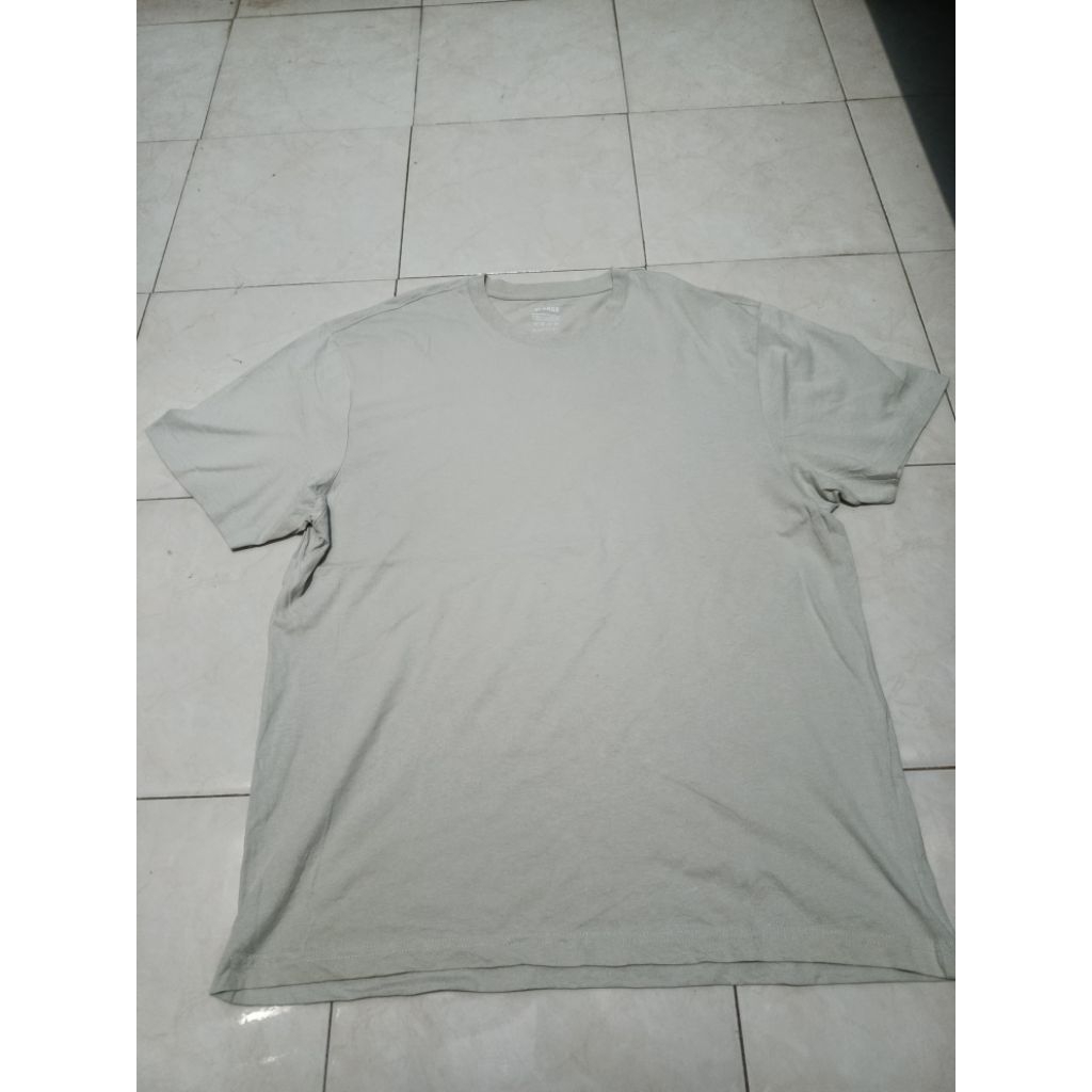 Kaos polos Giordano