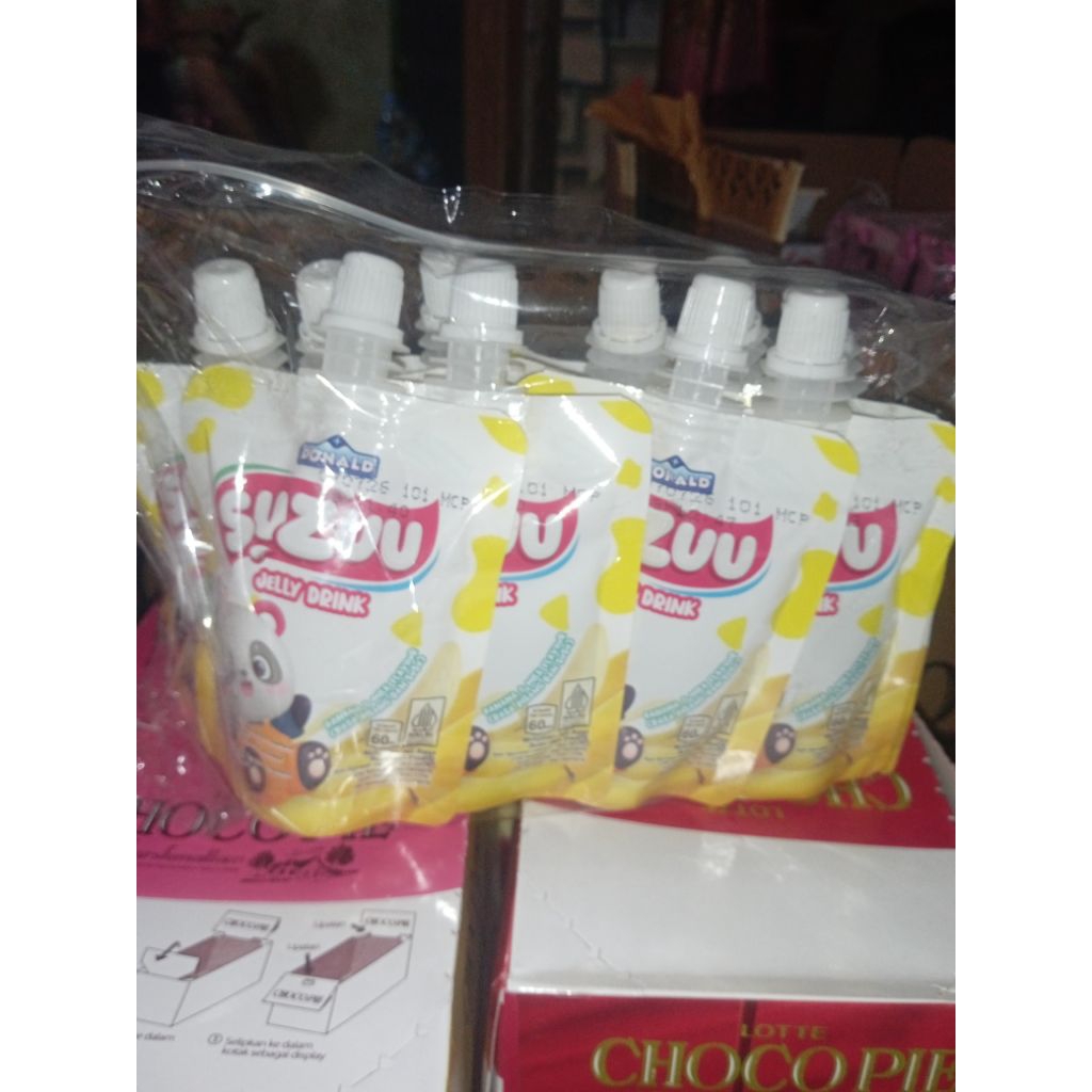 

Suzuu Jelly Drink Banana Donald 1 bag @10 pcs