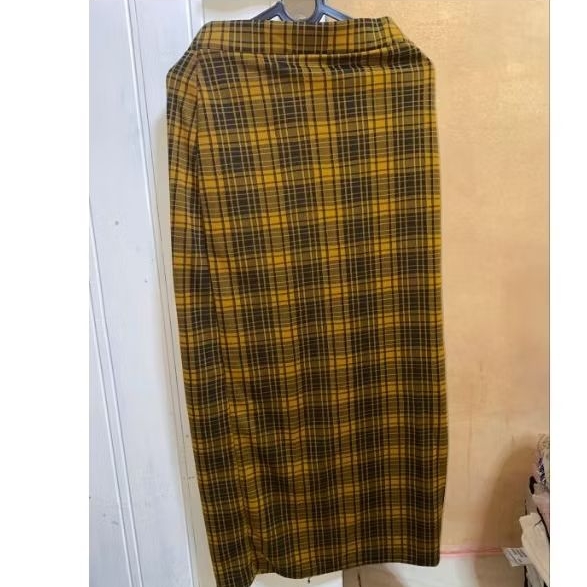preloved rok kotak kuning mustard