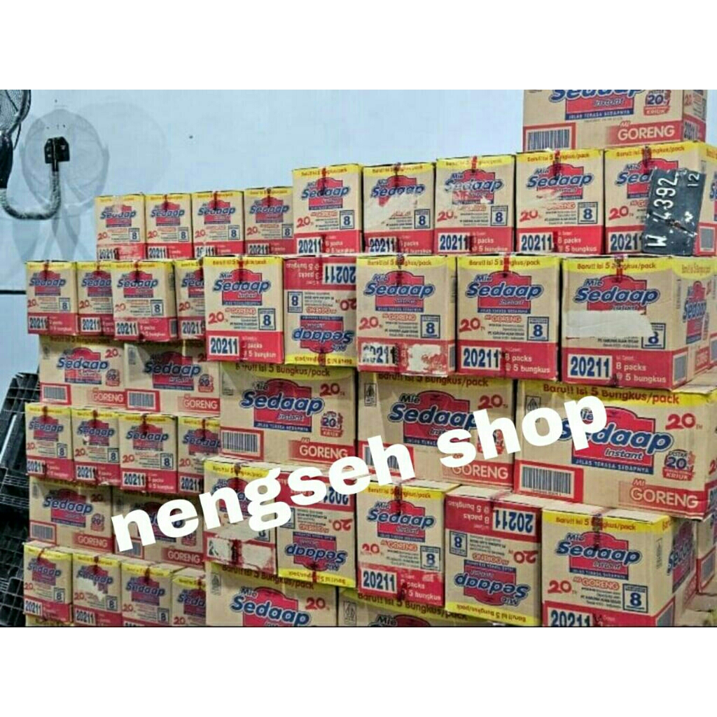 

(LANGSUNG KIRIM) TANPA PO.Mie Sedaap Goreng dan Kuah 1 Dus isi 40 Pcs