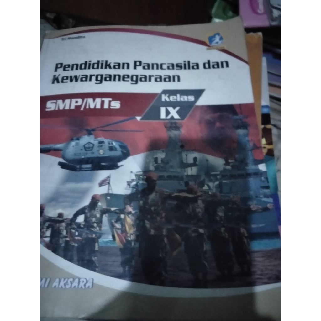Buku PPKn 3 SMP revisi bumi aksara