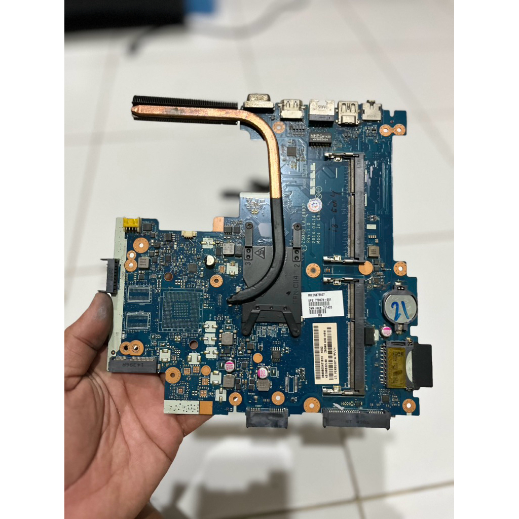 Mainboard hp 14 zs040 i3 gen 4