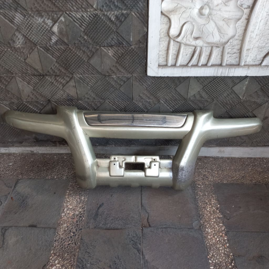 TANDUK BEMPER DEPAN AVANZA 2005 SD 2011