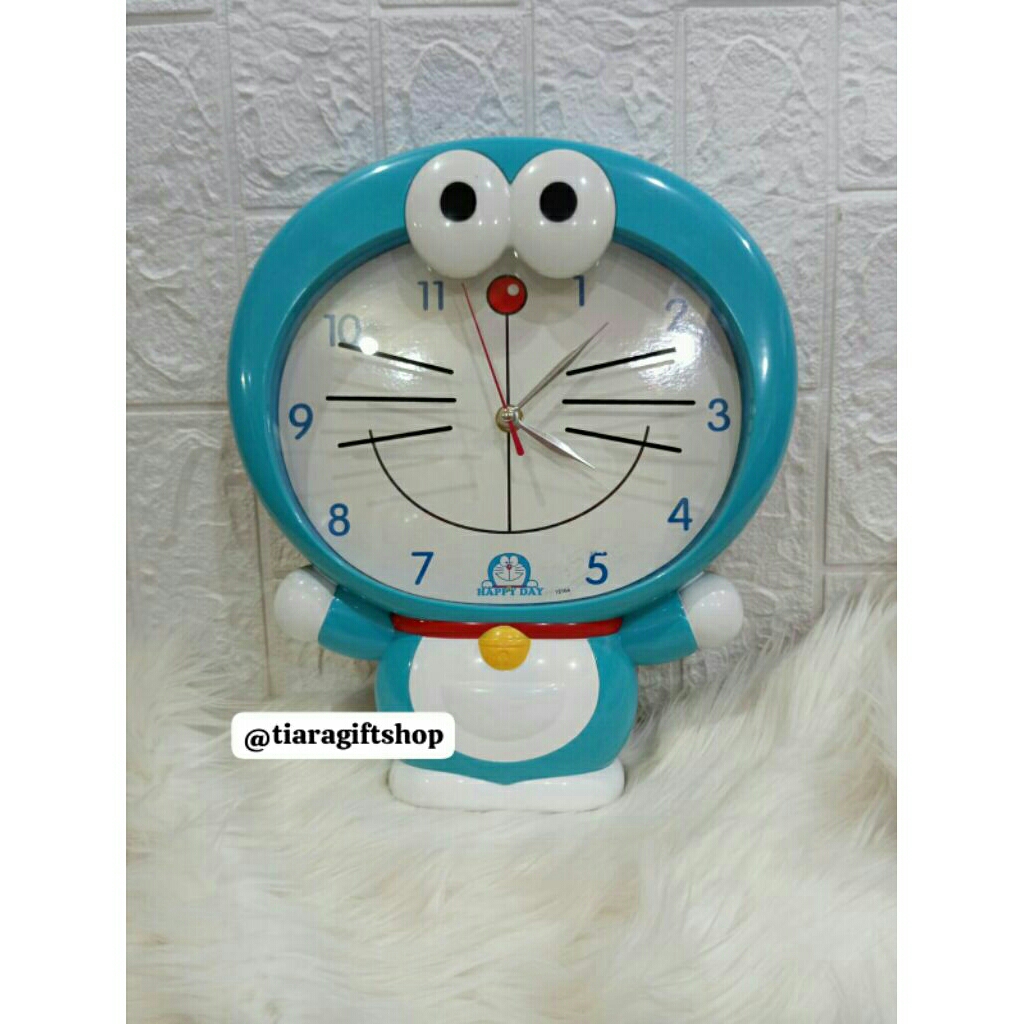 jam dinding doraemon