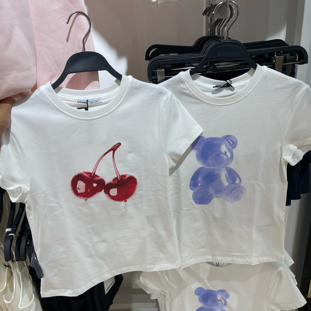 Kaus T-shirt Crop BERSHKA Women jastip (jasa titip)
