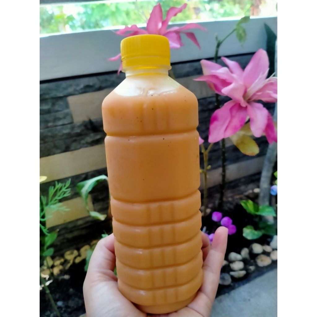 

ES / MINUMAN PENYEGAR DAHAGA. TEHSUREN