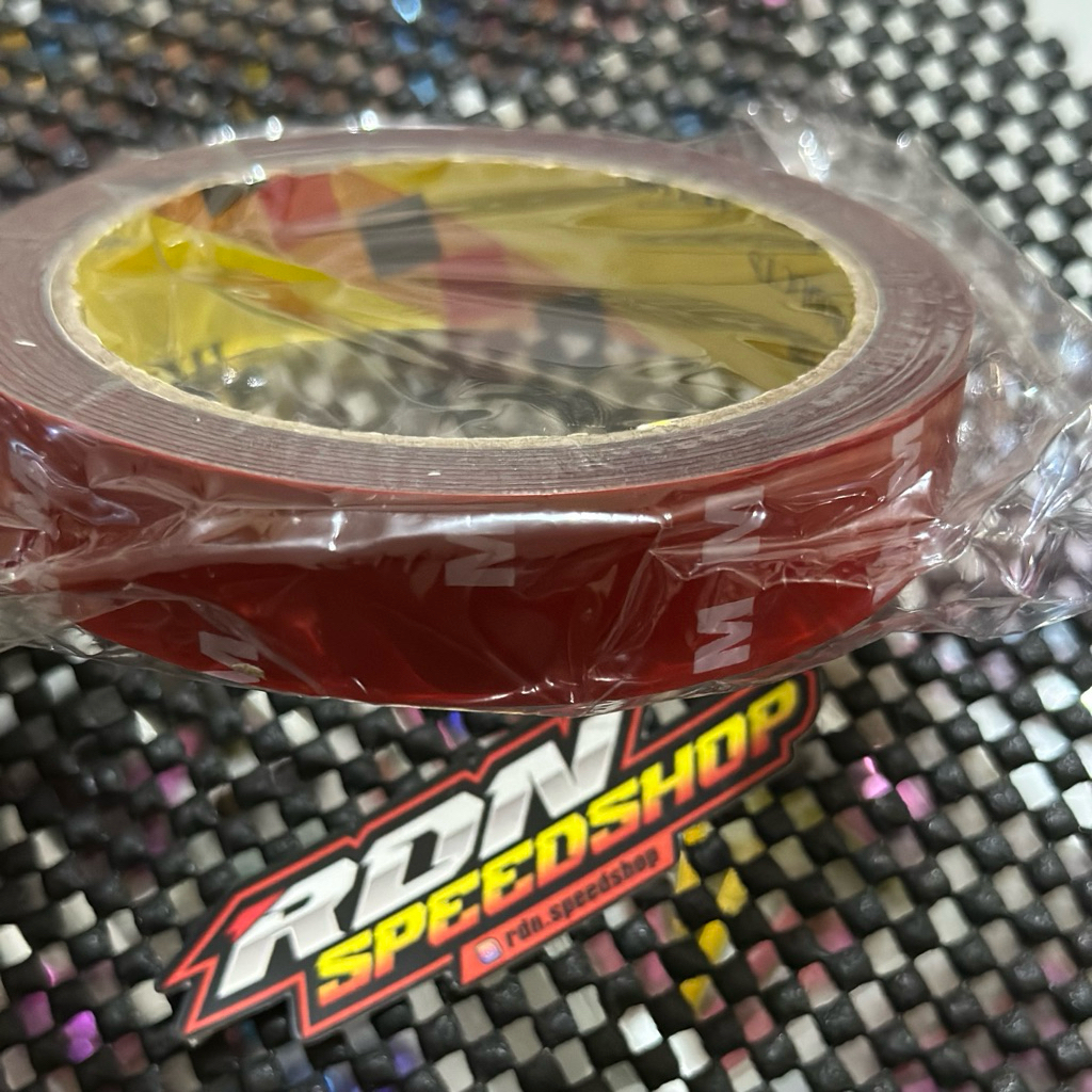 

DOUBLETAPE 3M EMBLEM TITANIUM 1 ROLL lebar 2 CM