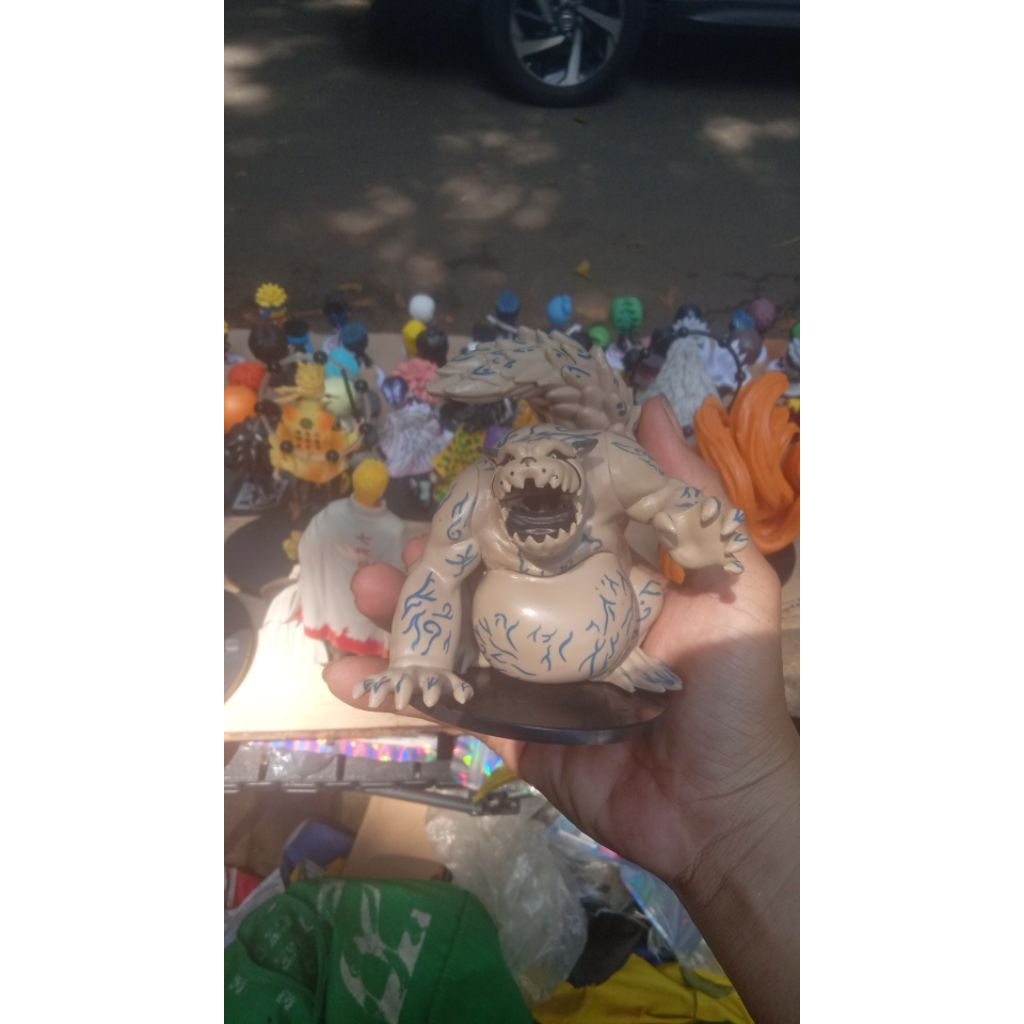 action figure biju Kurama ,shukaku