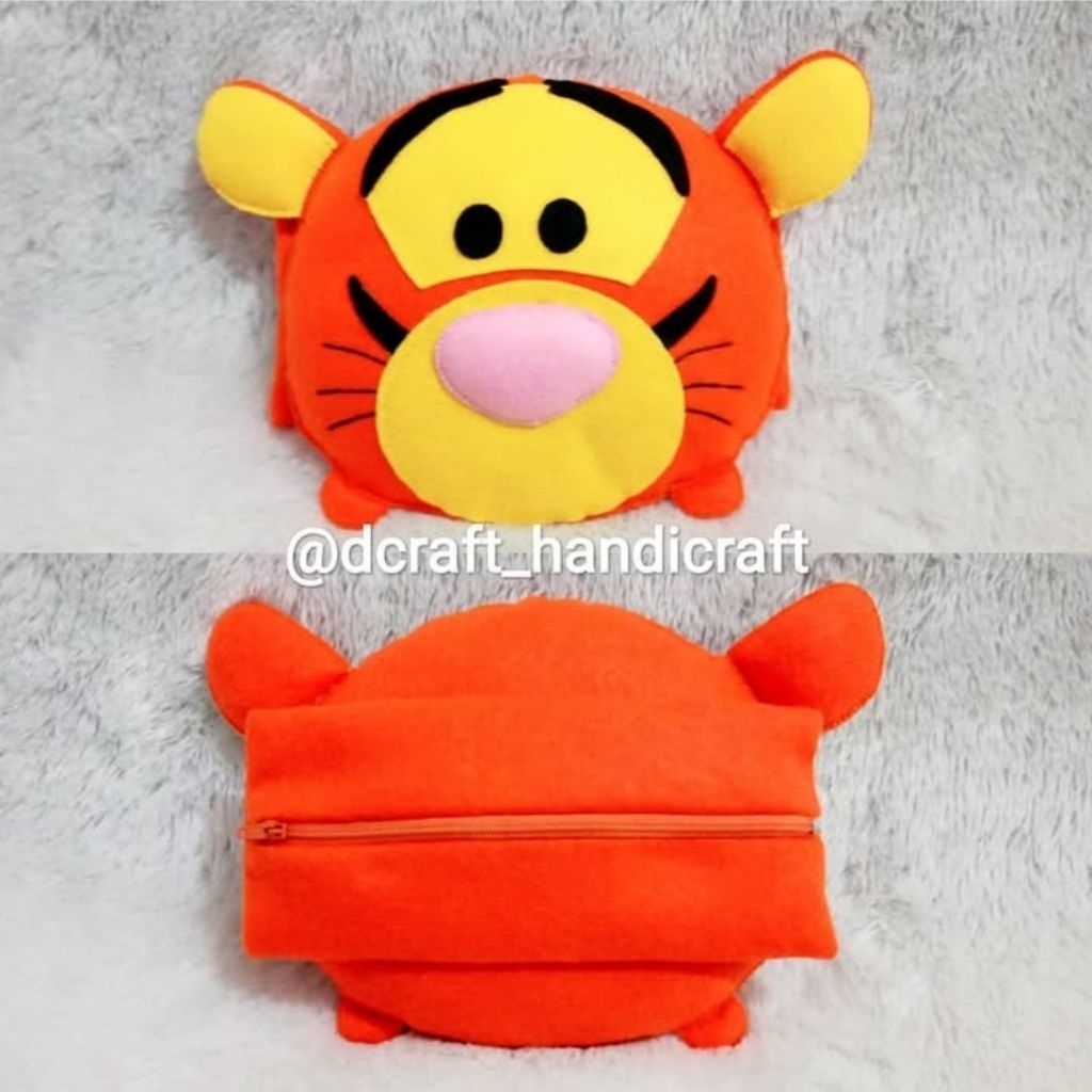 

Tempat Pensil Boneka Tsum-Tsum Tigger