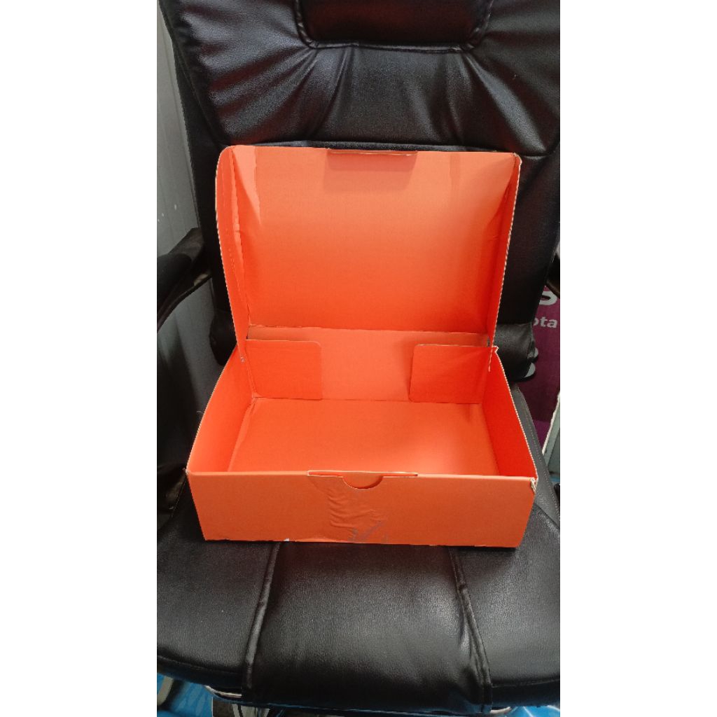 

BOX / KOTAK KOSONG BRAND NADA PUSPITA