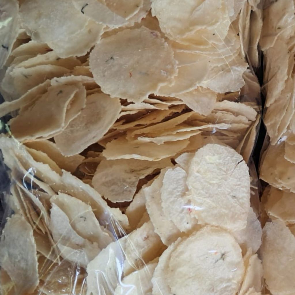 

emping singkong/ kripik ketela umbi tradisional