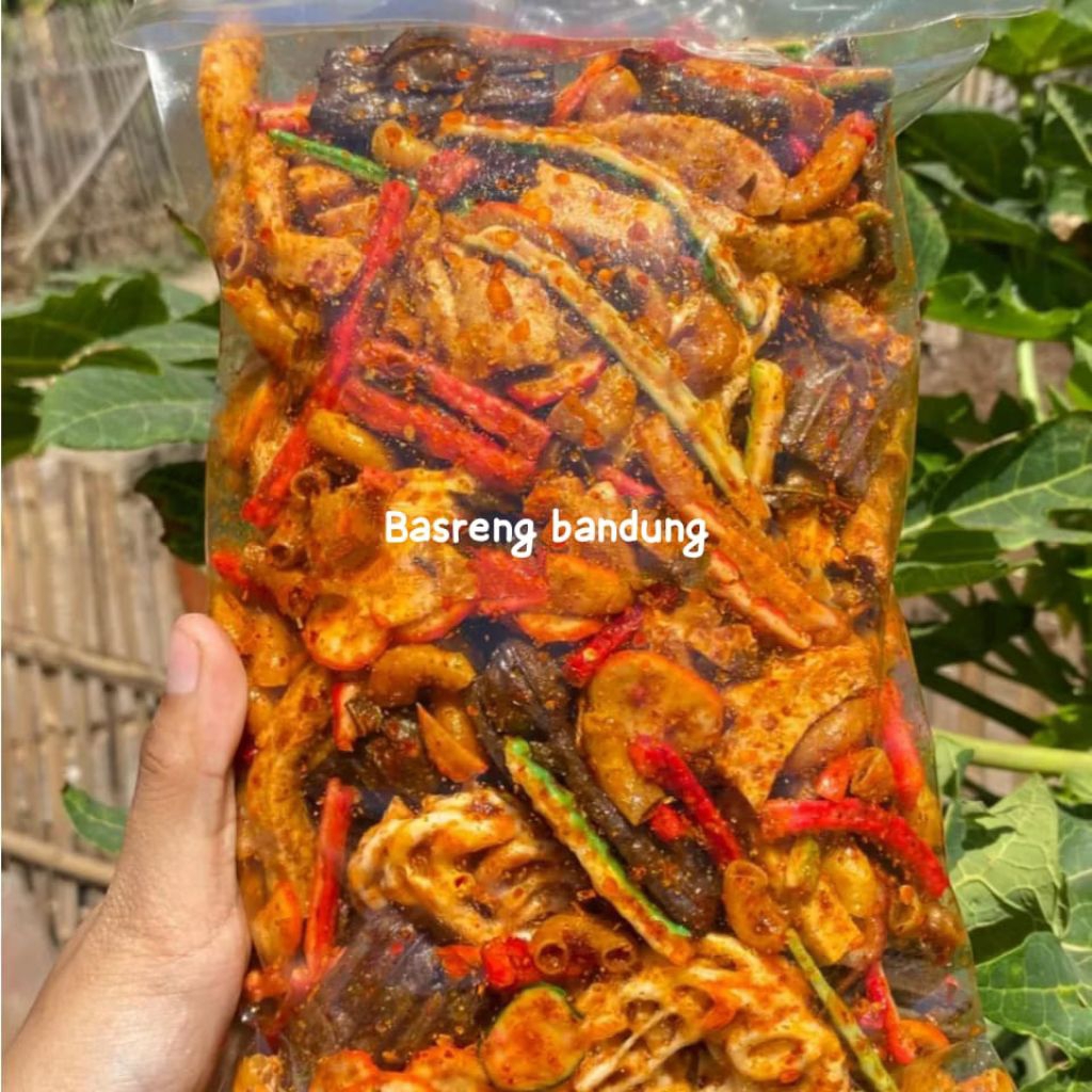 

Seblak Kerupuk Campur Pedas Daun Jeruk / Kerupuk Seblak Campur Mix 250gr