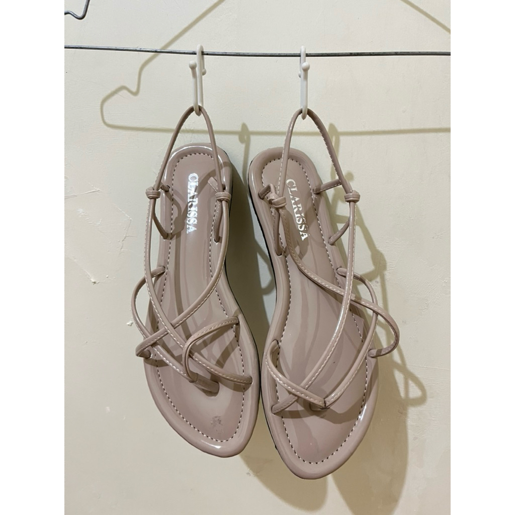 PRELOVED SENDAL WANITA