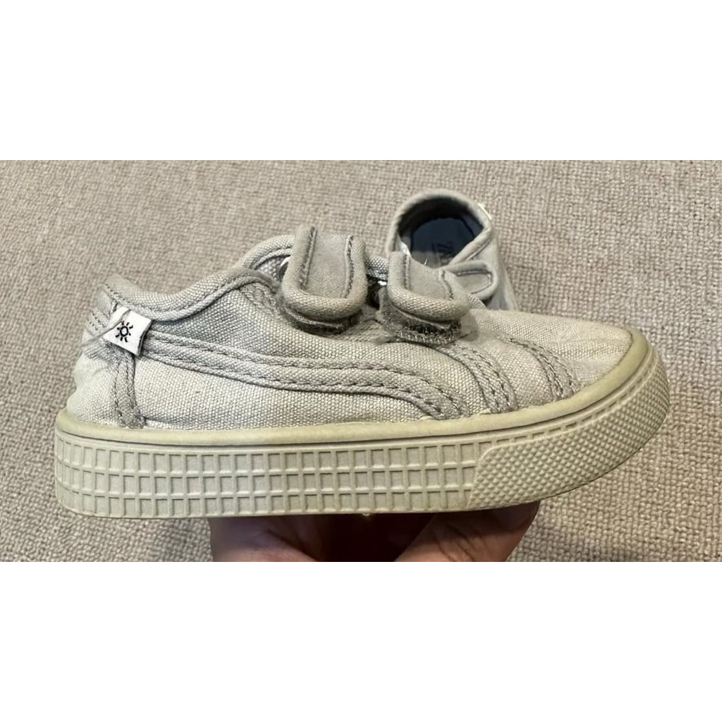 PRELOVED SEPATU ANAK ZARA