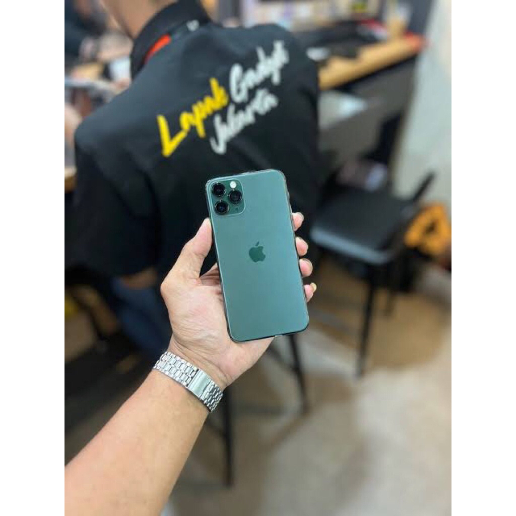 iPhone 11 Pro 256GB Midnight Green Second Bekas Pemakaian Pribadi Original Fullset Sinyal Aman Semua