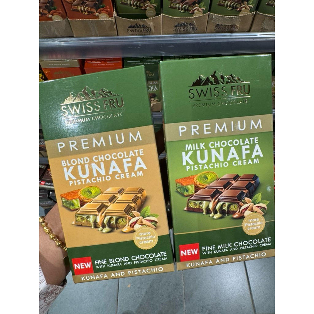 

coklat dubai kunafa pistachio/swissfru