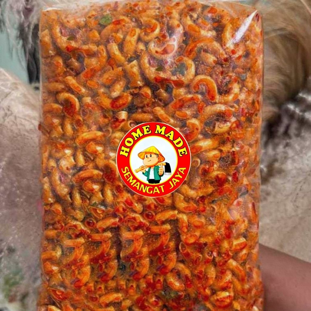 

cikruh/makaroni bantet pedas/makaroni Chili oil 500 gr murah