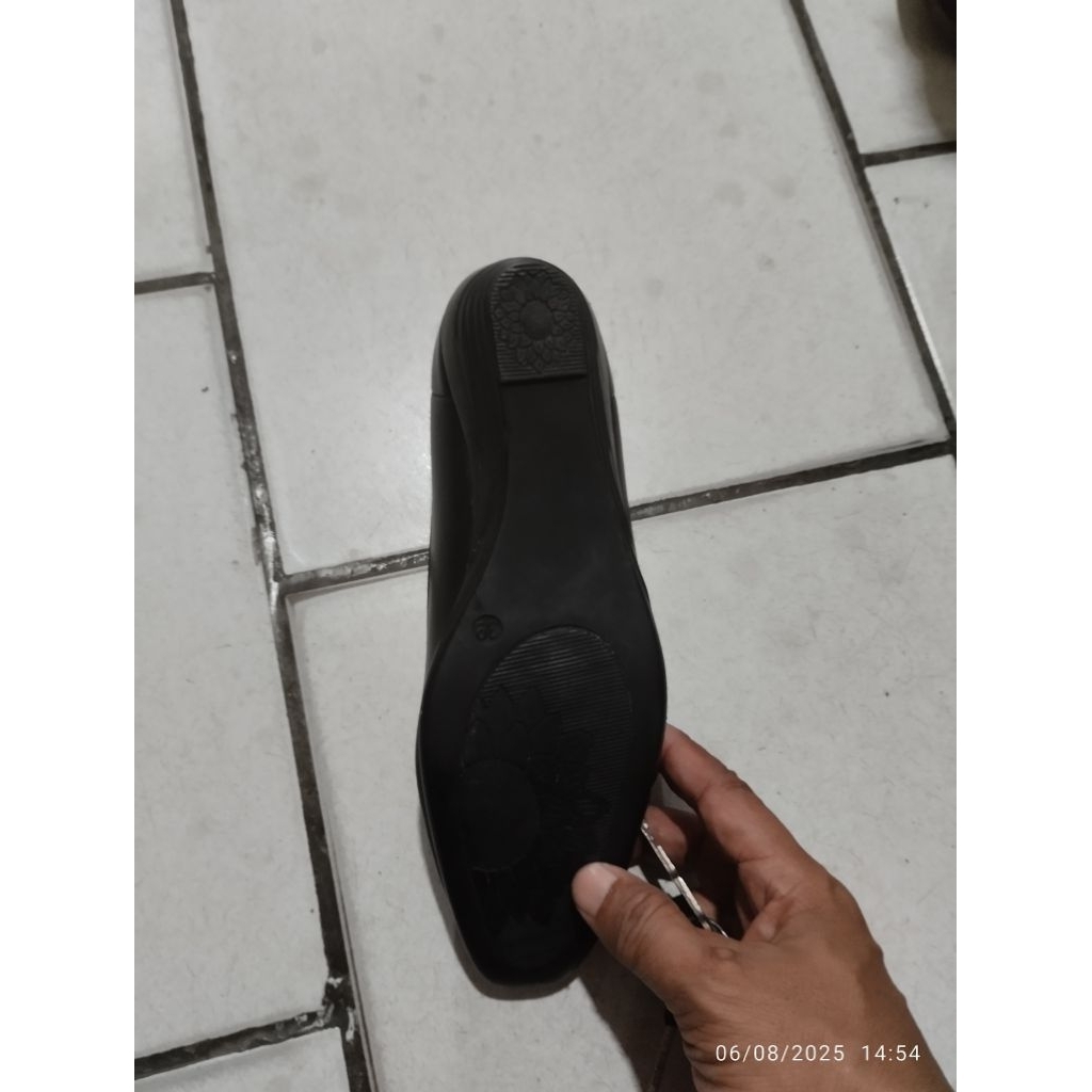 sepatu pantopel vilando 12001