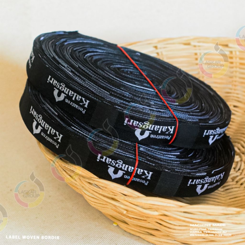 

label woven 2,5x4 / woven bordir / label nama custom / label hijab / label premium