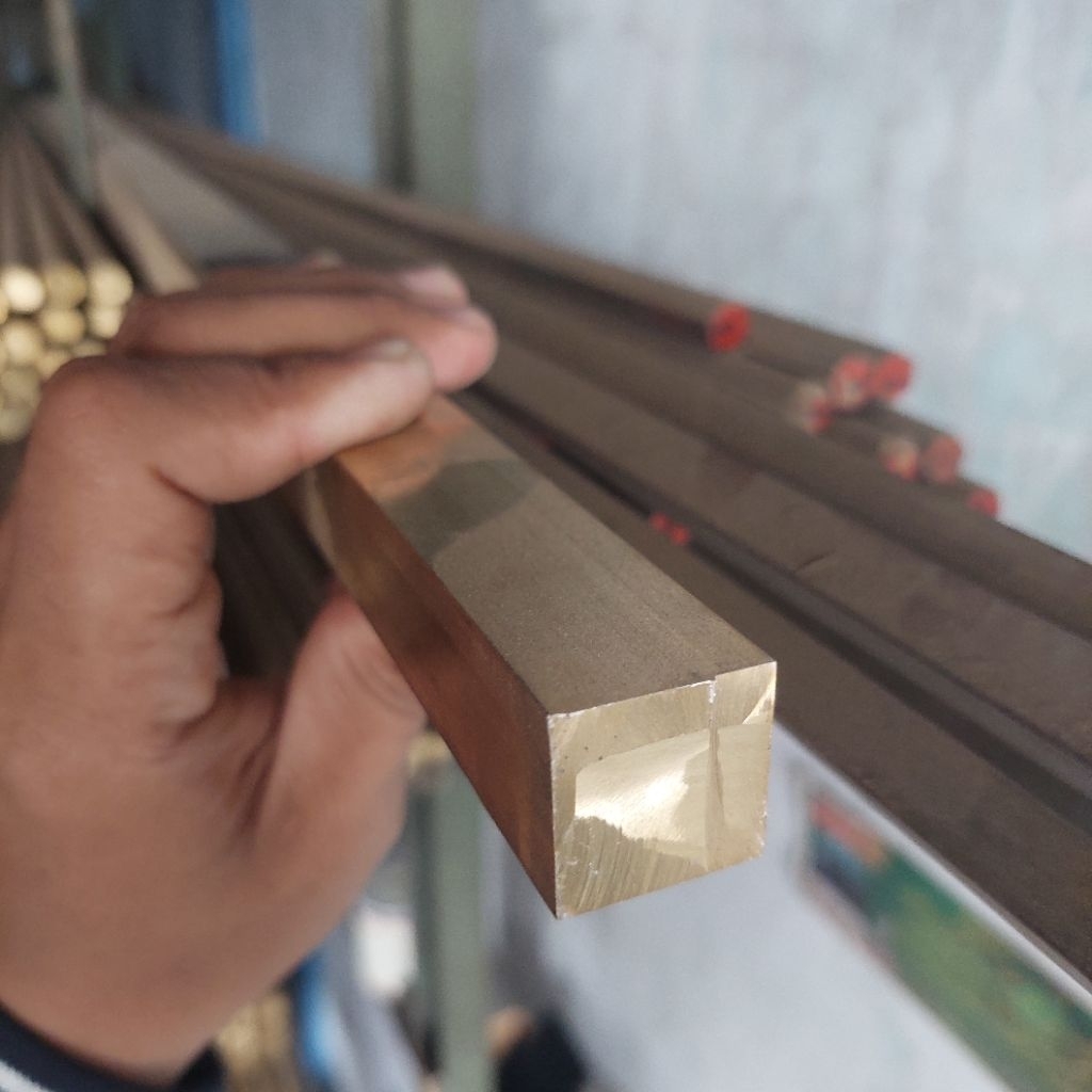 Kuningan As Kotak Kuningan 22mm×22mm