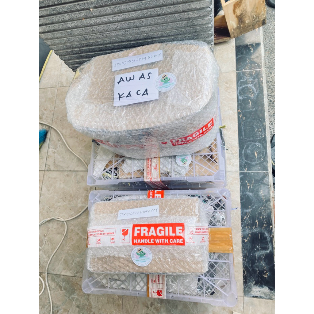 

Tambahan Bubble Wrap Packing Aman | Wajib untuk Barang Pecah Belah