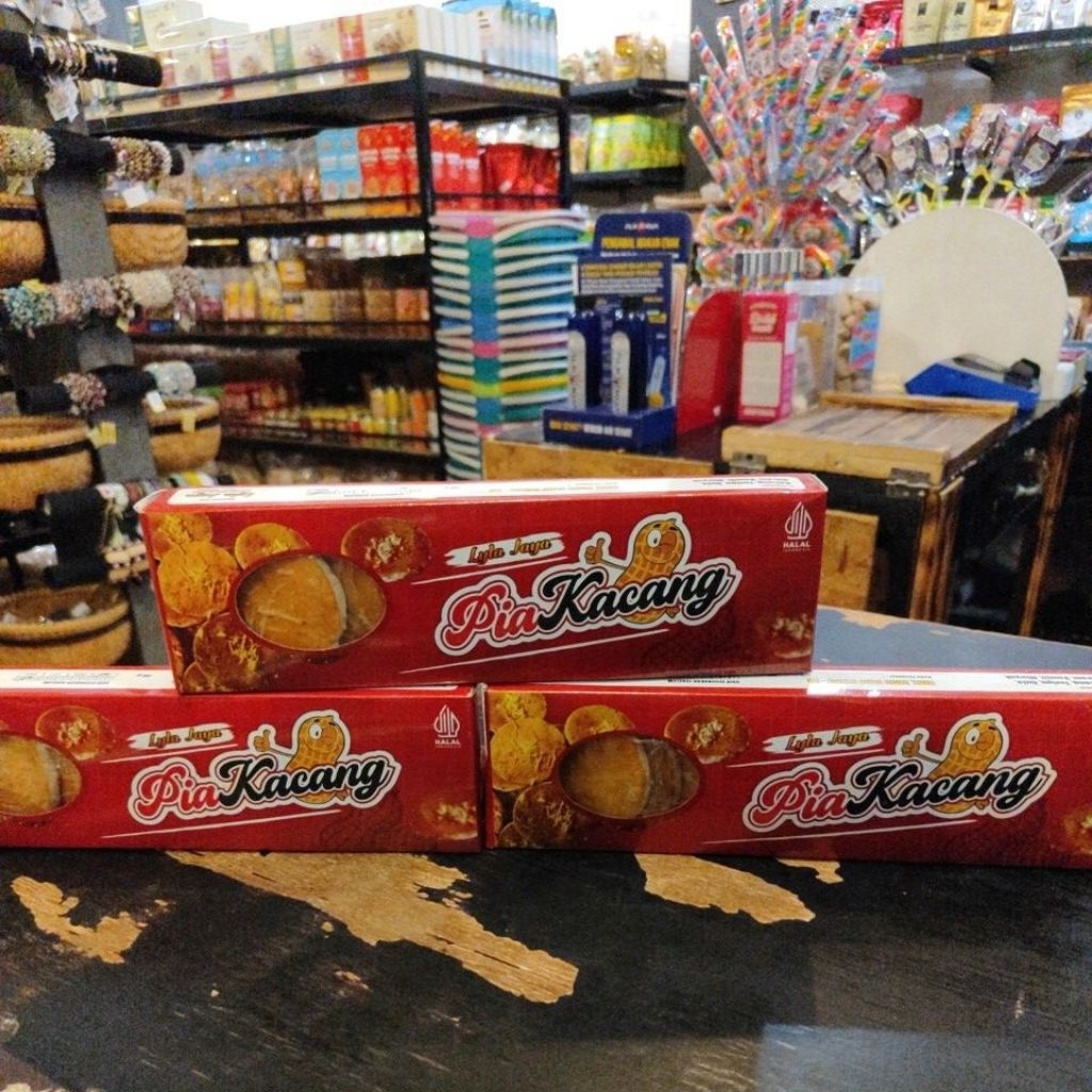 

Oleh - Oleh Khas Banyuwangi/Pia Kacang