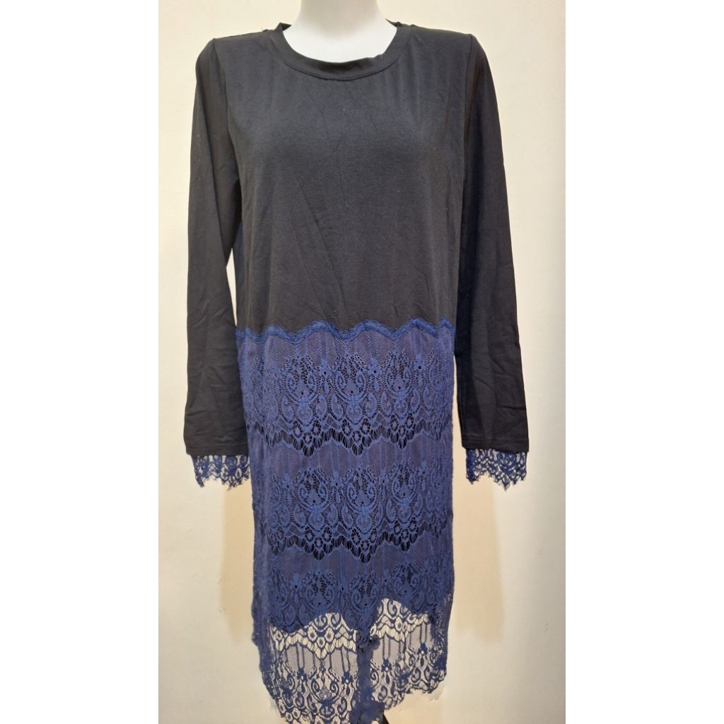 PRELOVED DRESS BROKAT BIRU ATAS KAOS LENGAN PANJANG