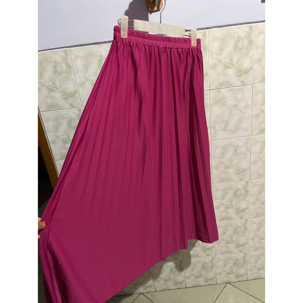 Rok Plisket Pink Fuchia Preloved Bekas Second
