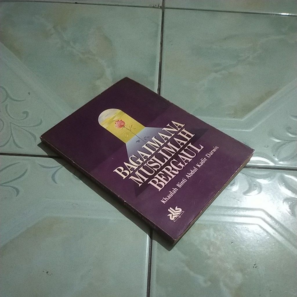 buku BAGAIMANA MUSLIMAH BERGAUL